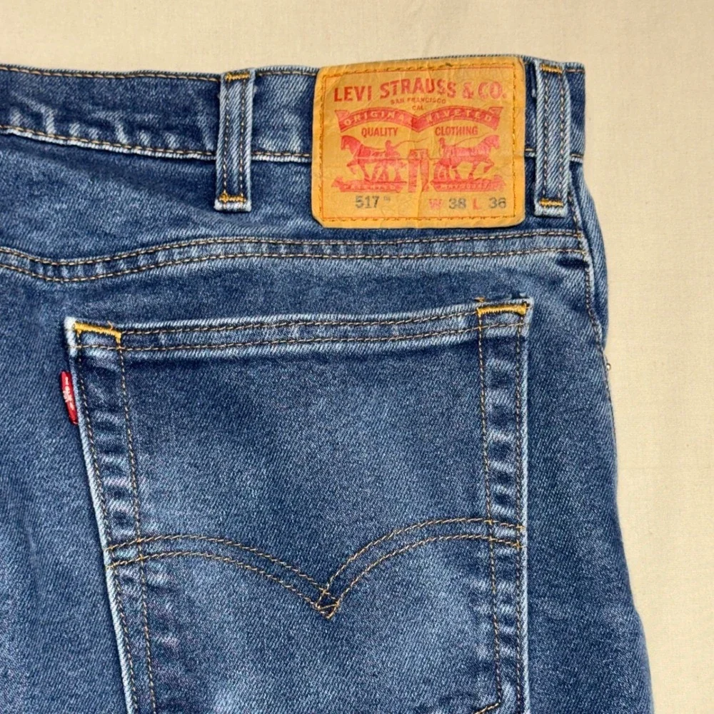Levis levi 517